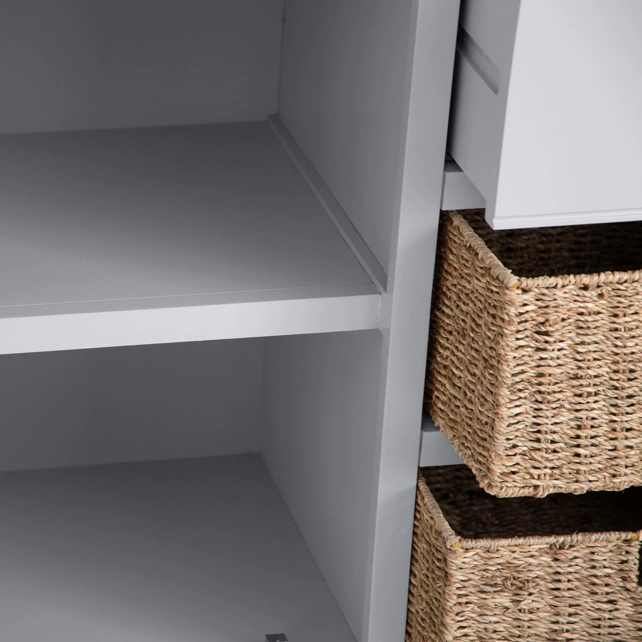 Eaton Grey Painted Oak 2 Door Large Sideboard With Wicker Baskets 6 Eaton Grey Painted Oak 2 Door Large Sideboard With Wicker Baskets - Image 4