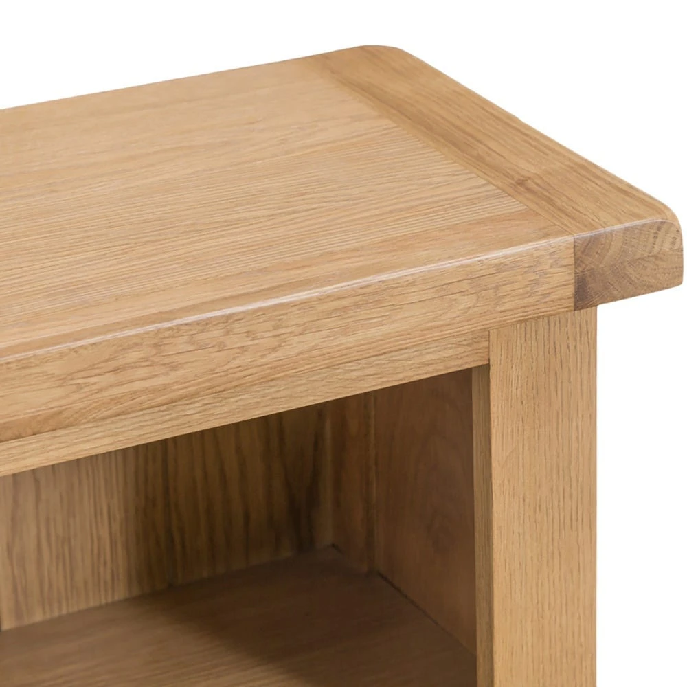 Winchester Oak Small Narrow Bookcase 5 Winchester Oak Small Narrow Bookcase - Image 3