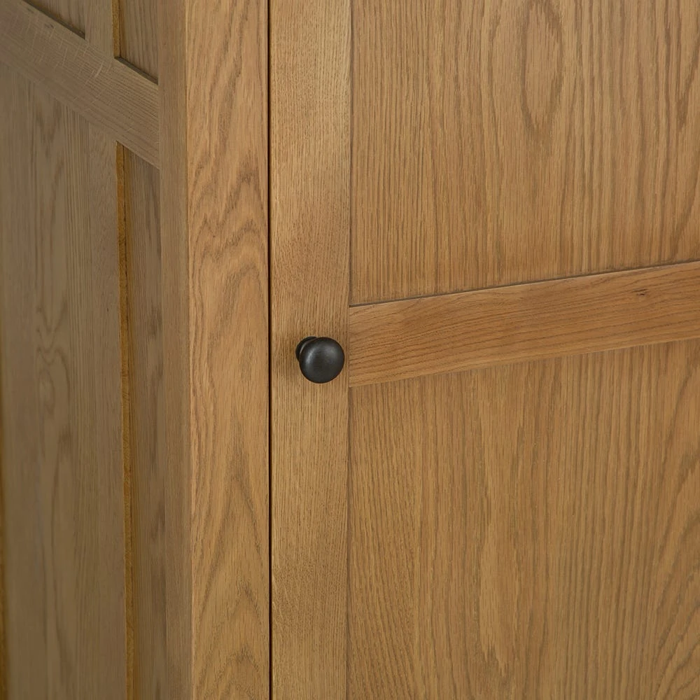 Winchester Oak Slim Larder Unit 8 Winchester Oak Slim Larder Unit - Image 6