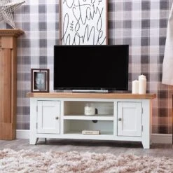 Hampshire White Painted Oak Large TV Unit