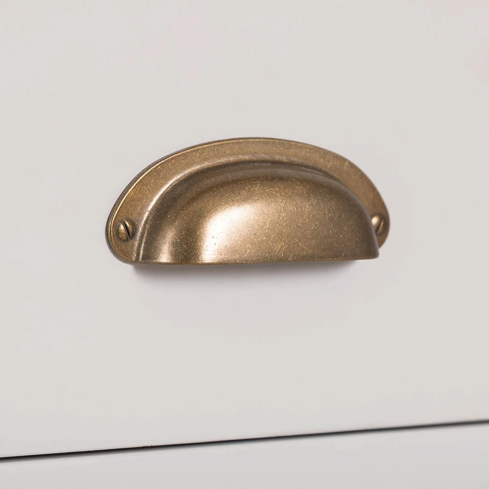 Hampshire Grey Painted Oak 2 Door Small Sideboard 9 Hampshire Grey Painted Oak 2 Door Small Sideboard - Image 7